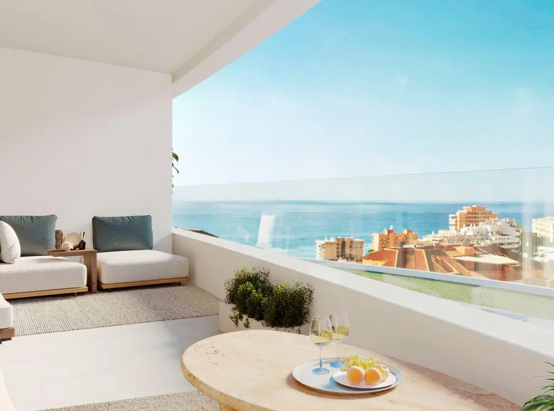 3 bedroom apartment  Fuengirola, Spain