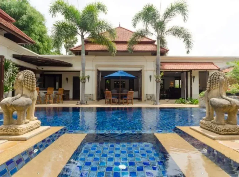 5 bedroom villa 487 m² Phuket, Thailand