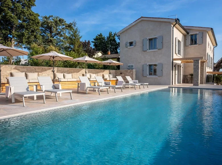 Willa 6 pokojów 758 m² Umag, Chorwacja