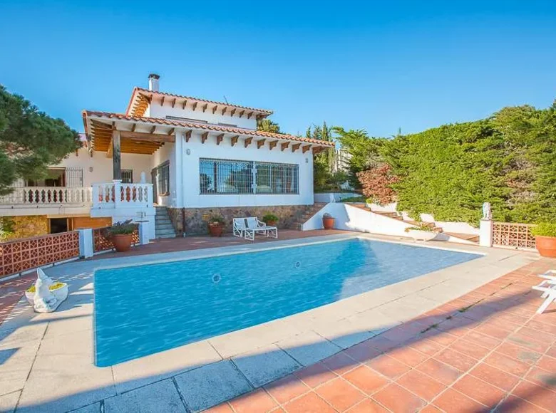 6 bedroom house 446 m² Begur, Spain