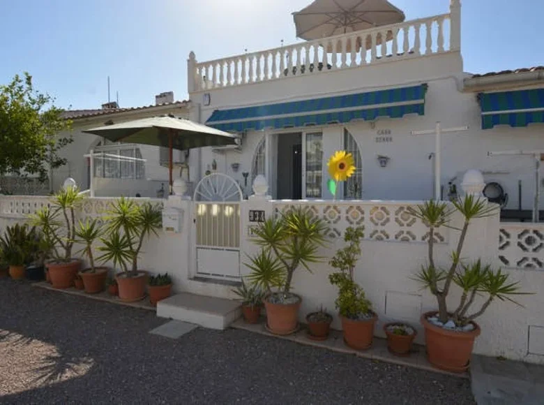 3-Schlafzimmer-Bungalow  Torrevieja, Spanien