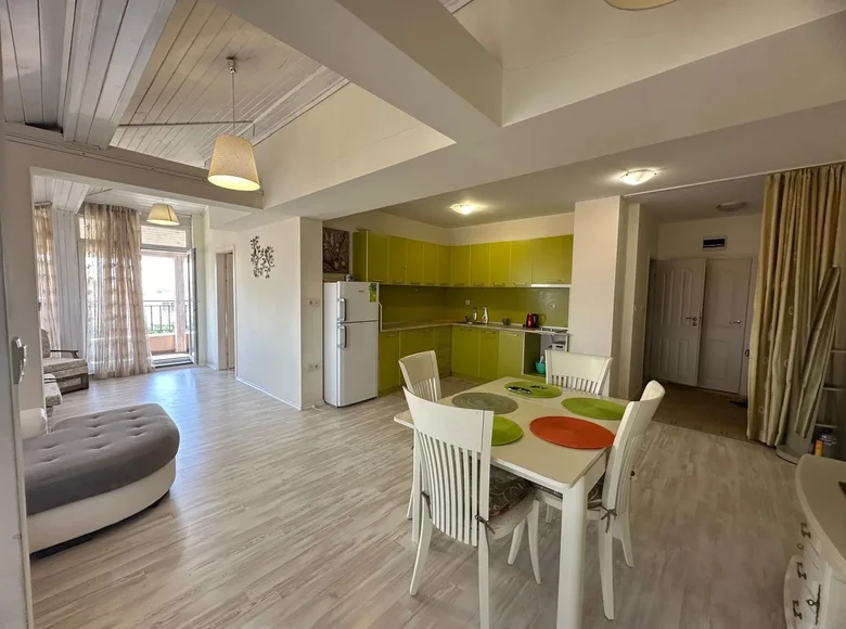 Mieszkanie 2 pokoi 88 m² Nesebyr, Bułgaria