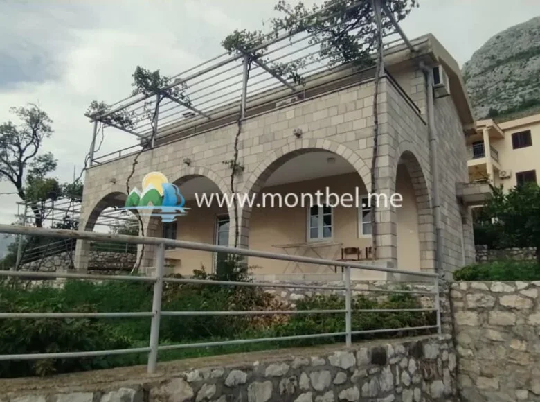 Casa 3 habitaciones 150 m² Rijeka-Rezevici, Montenegro