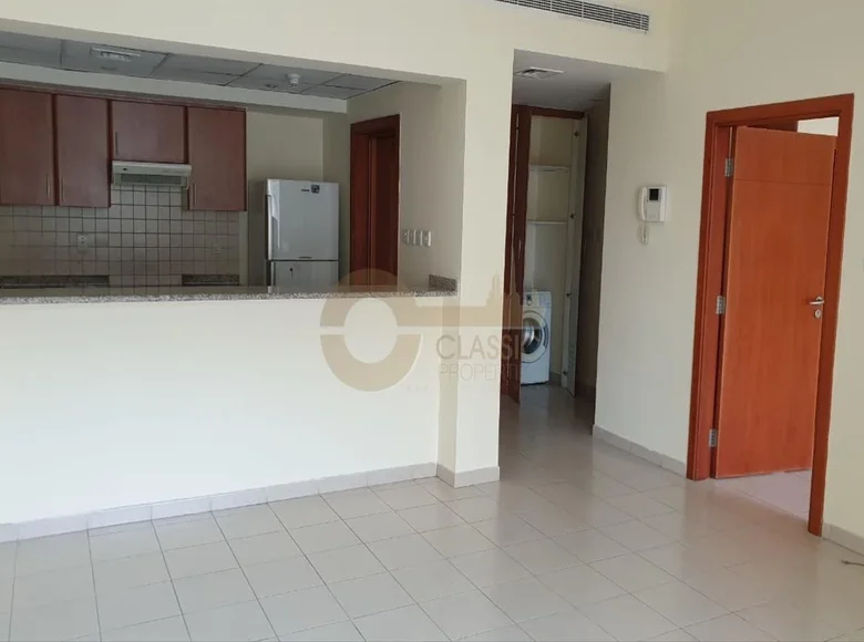 Квартира 1 комната 738 м² Дубай, ОАЭ