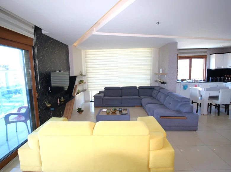 Duplex 3 rooms 140 m² Alanya, Turkey