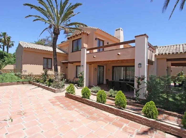 5 bedroom villa  Malaga, Spain