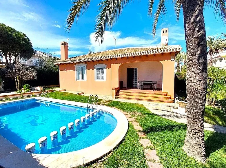 4 bedroom Villa  Orihuela, Spain