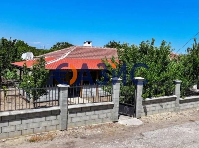 2 bedroom house 129 m² Hadji Dimitar, Bulgaria