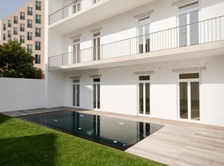 Mieszkanie 4 pokoi 228 m² Lizbona, Portugalia