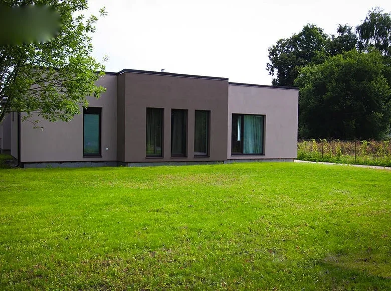 5 bedroom villa 270 m² Riga, Latvia