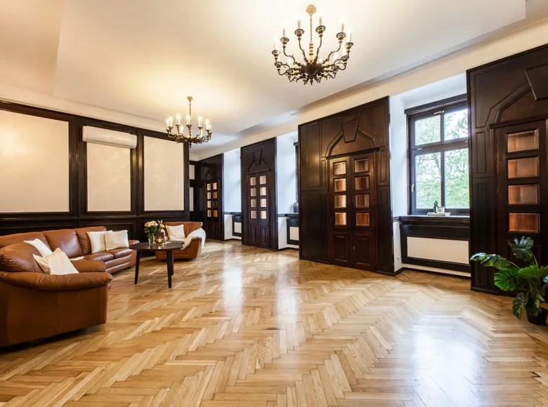 Apartment 144 m² in Lodz, Poland