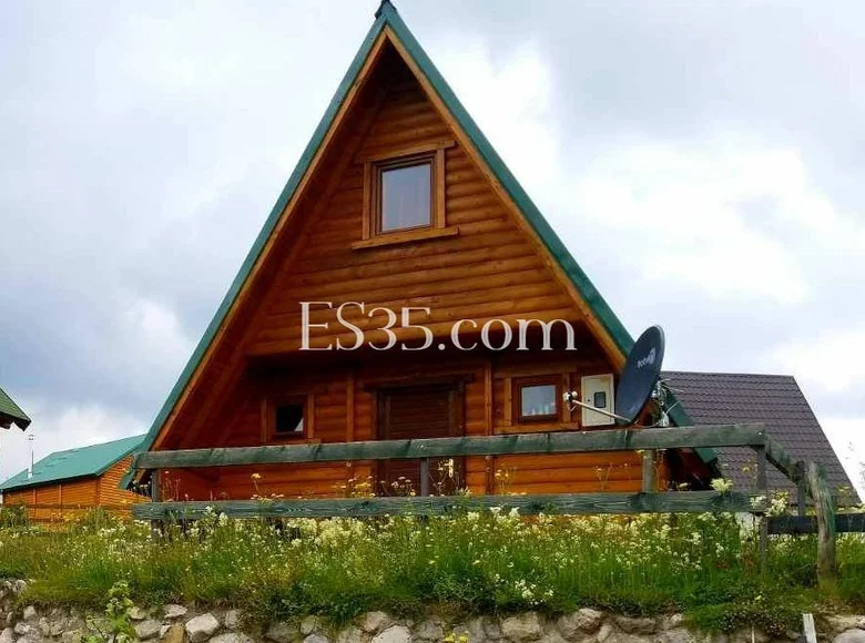 Dom drewniany w stylu górskim 3 pokoi 65 m² Zabljak, Czarnogóra
