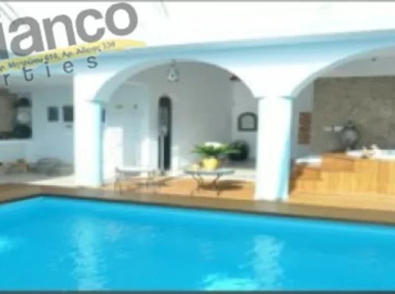 4-Zimmer-Villa 600 m² koinoteta agiou tychona, Cyprus