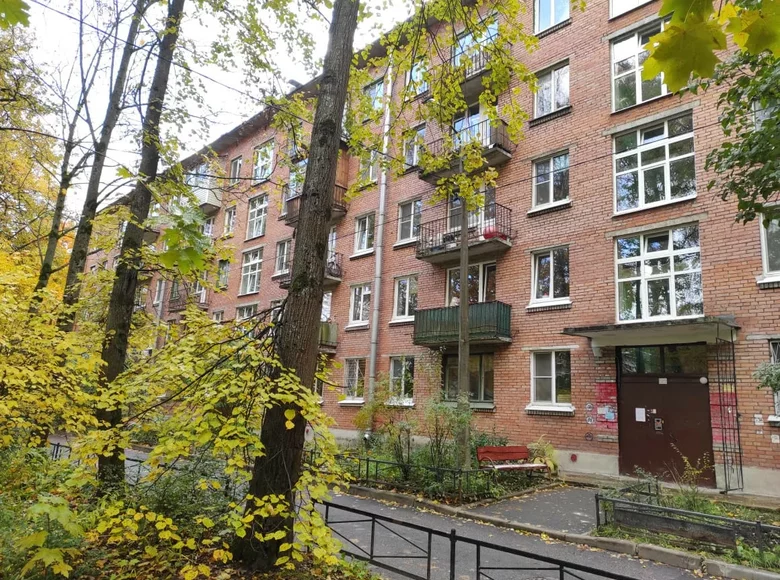 Mieszkanie 3 pokoi 56 m² okrug Svetlanovskoe, Rosja
