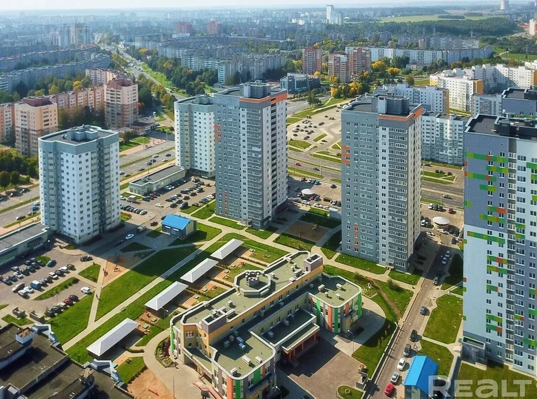 Mieszkanie 2 pokoi 74 m² Mińsk, Białoruś