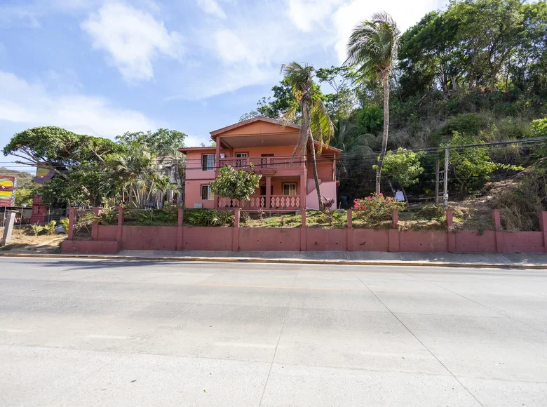 Haus 4 Schlafzimmer 219 m² Thatch Point, Honduras