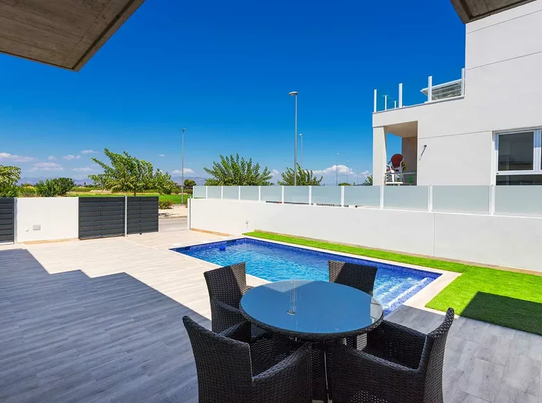 3 bedroom villa 106 m² el Baix Segura La Vega Baja del Segura, Spain