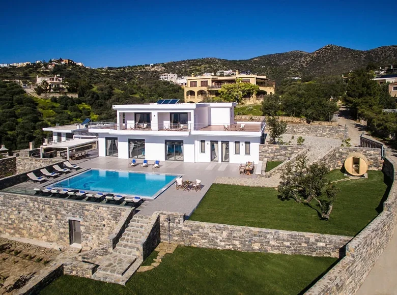 5 bedroom villa 307 m² Agios Nikolaos, Greece