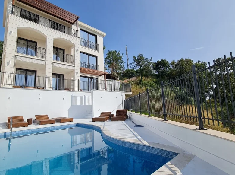 Willa 9 pokojów 170 m² Czarnogóra, Czarnogóra
