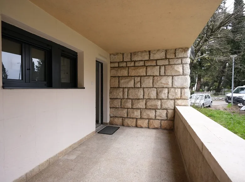 Office 952 m² in Montenegro, Montenegro