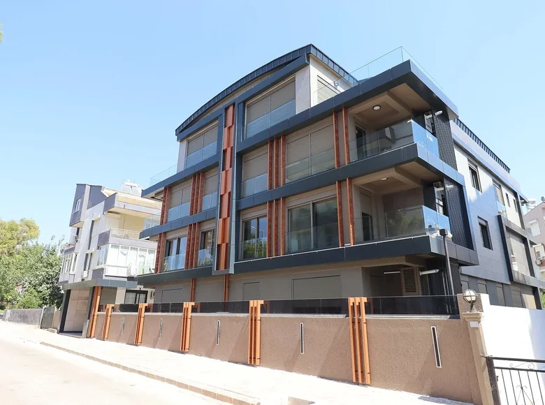 Дуплекс 5 комнат 230 м² Муратпаша, Турция