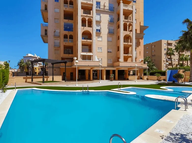 4 bedroom apartment 155 m² Torrevieja, Spain