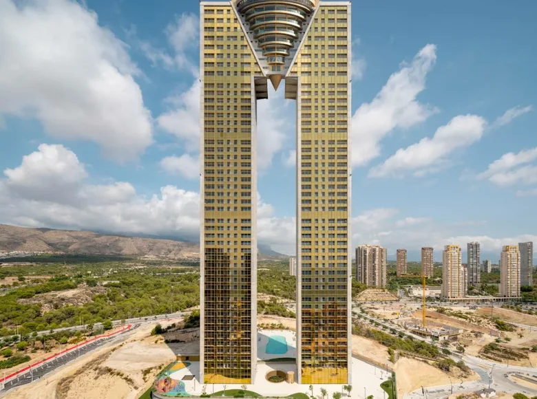 Mieszkanie 2 pokoi 74 m² Benidorm, Hiszpania