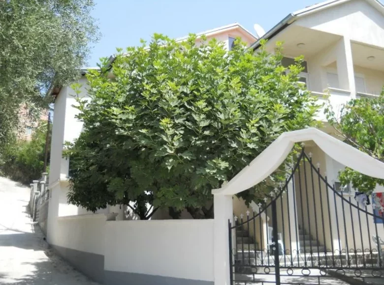 Casa 140 m² Krute, Montenegro