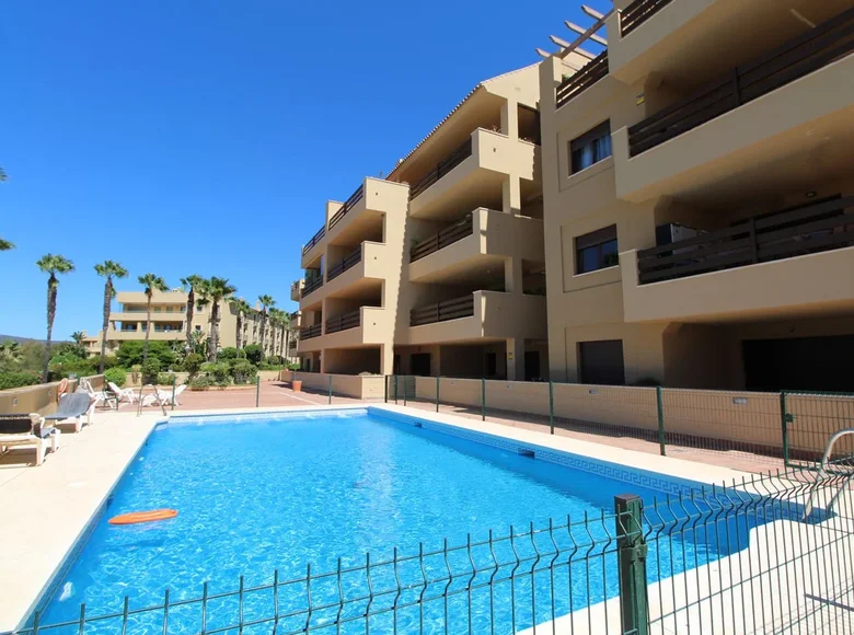 2 bedroom apartment 135 m² Torreguadiaro, Spain