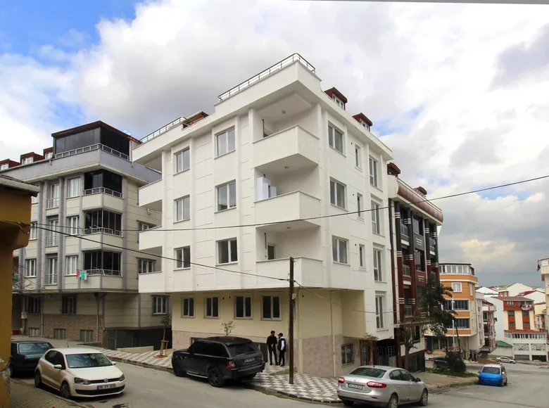 Bliźniak 5 pokojów 145 m² Arnavutkoey, Turcja