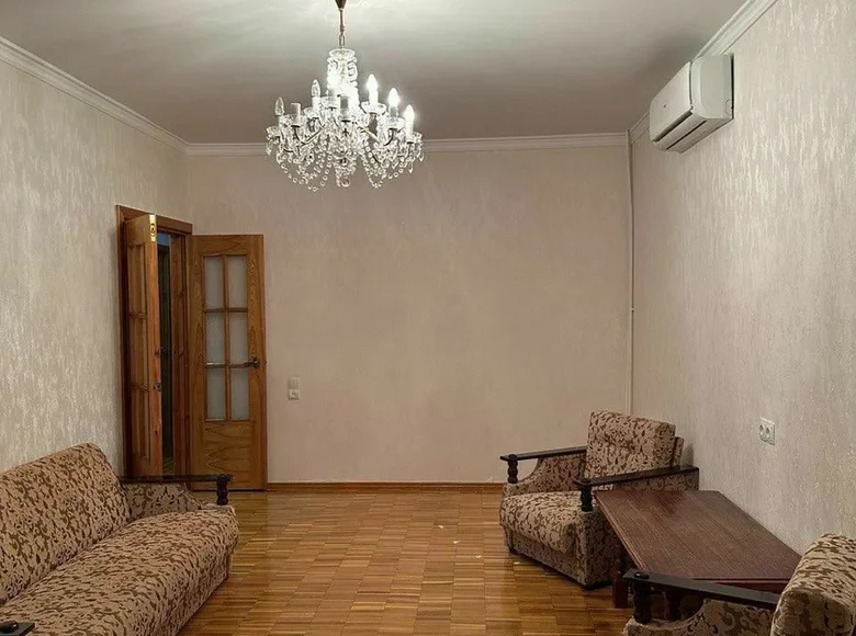 Kvartira 3 xonalar 74 m² Toshkentda