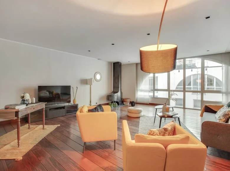 Penthouse 3 pokoi 240 m² Paris, Francja