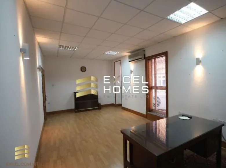 Commercial property 1 bedroom  in Birkirkara, Malta