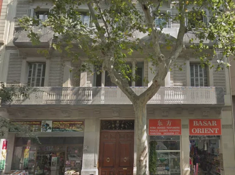 Commercial property 400 m² in Barcelona, Spain