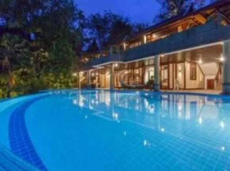 Haus 4 Schlafzimmer 850 m² Phuket, Thailand