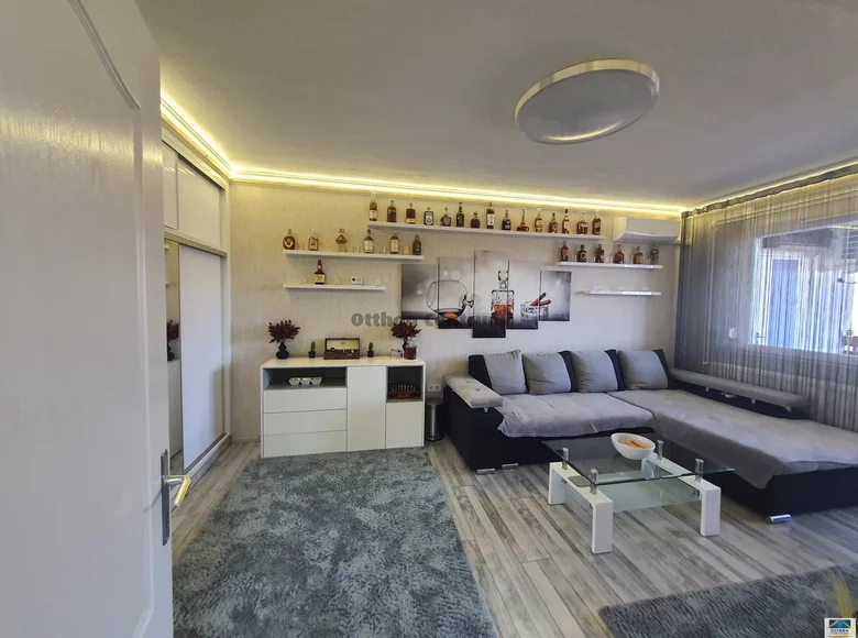 3 room apartment 75 m² Gyoengyoes, Hungary
