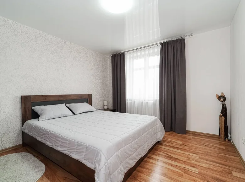 Mieszkanie 2 pokoi 64 m² Mińsk, Białoruś