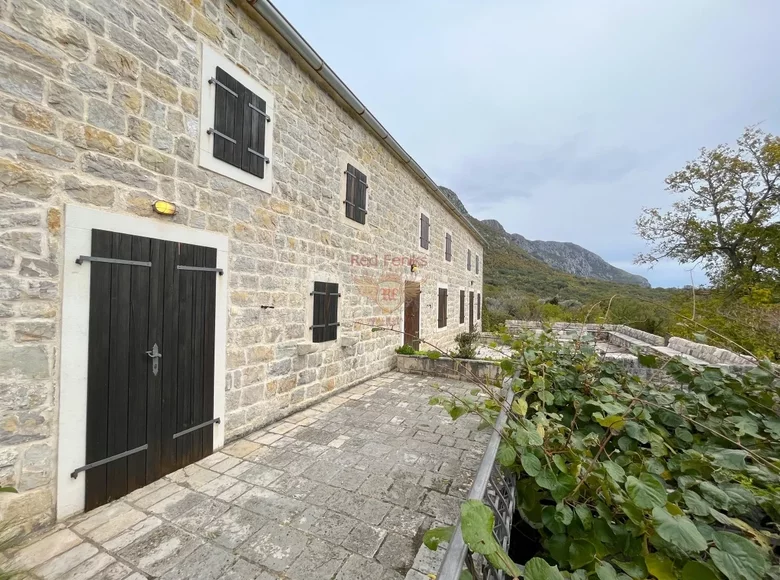 Casa 3 habitaciones 156 m² Przno, Montenegro