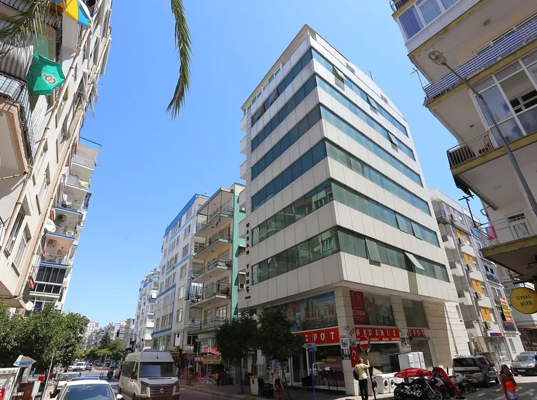 2 bedroom apartment 90 m² Muratpasa, Turkey