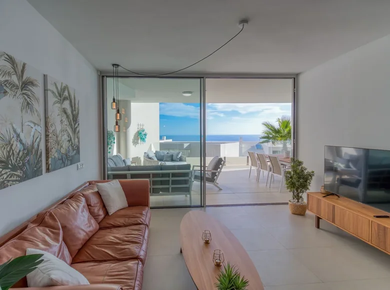2 bedroom apartment 97 m² Benalmadena, Spain