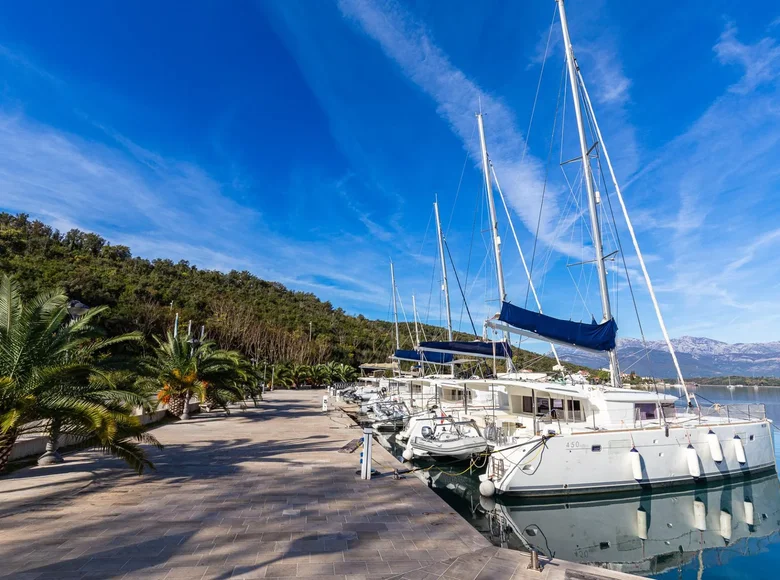 Mieszkanie 25 714 m² Tivat, Czarnogóra