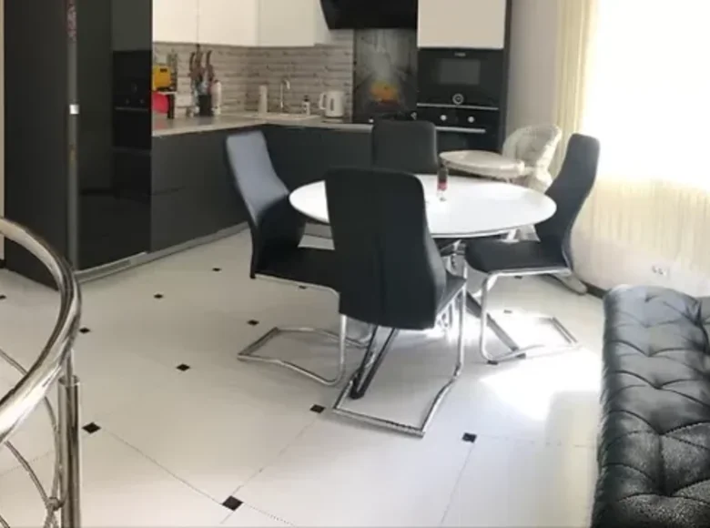 Mieszkanie 3 pokoi 96 m² Odessa, Ukraina