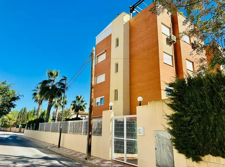 Mieszkanie 4 pokoi  el Campello, Hiszpania