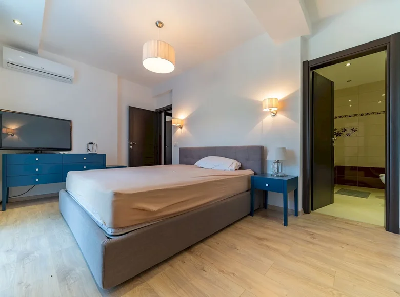 Wohnung 5 zimmer 177 m² Becici, Montenegro