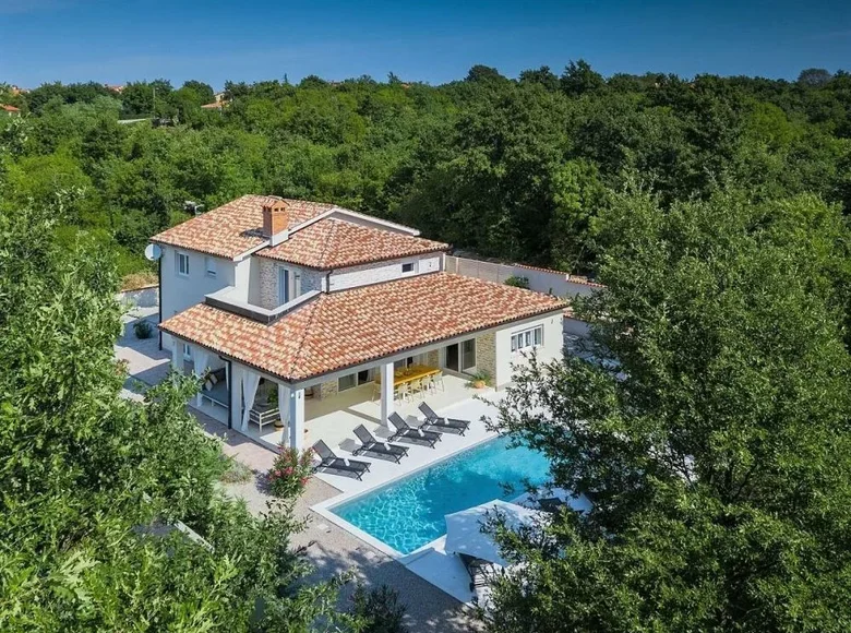 5 bedroom villa 236 m² Rabac, Croatia