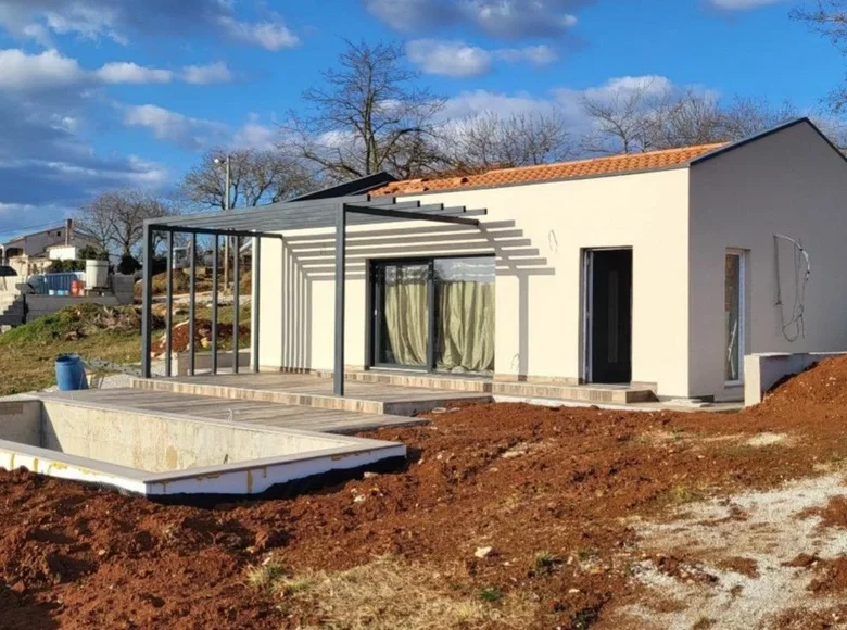 2-Schlafzimmer-Bungalow 760 m² Opcina Visnjan, Kroatien