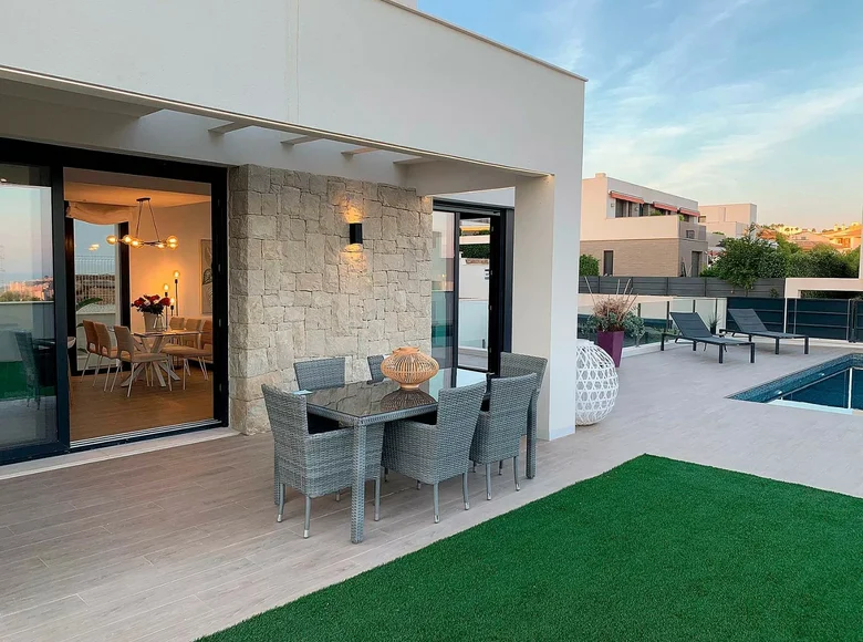 3-Schlafzimmer-Villa 150 m² Finestrat, Spanien