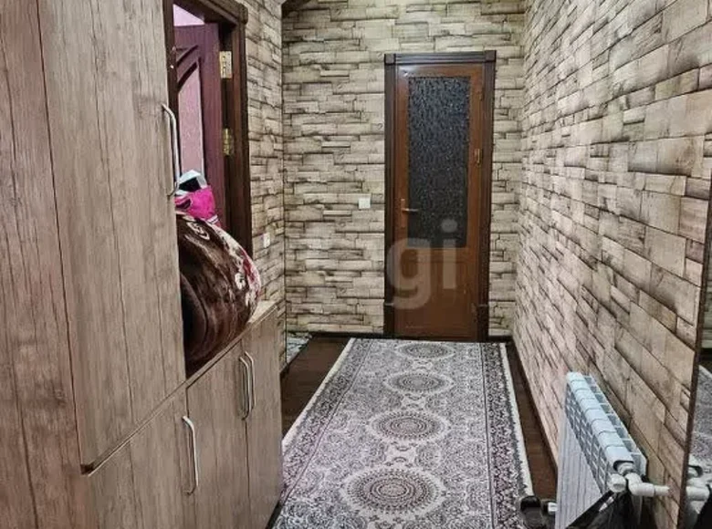 Kvartira 3 xonalar 80 m² Samarqandda