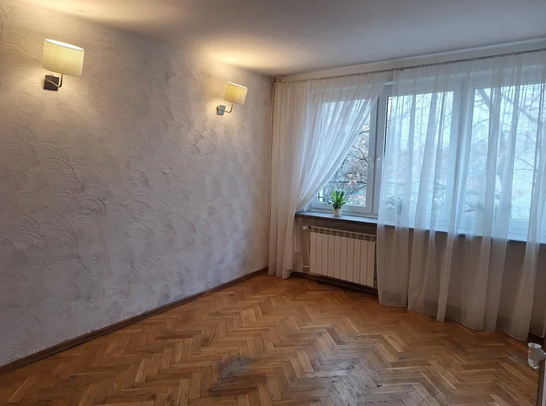 2 room apartment 38 m² Warsaw, Poland