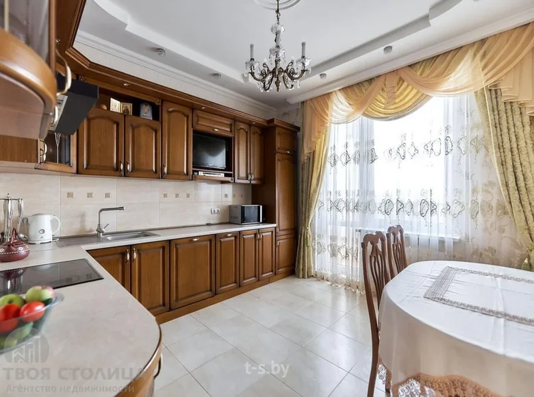 Mieszkanie 3 pokoi 110 m² Mińsk, Białoruś